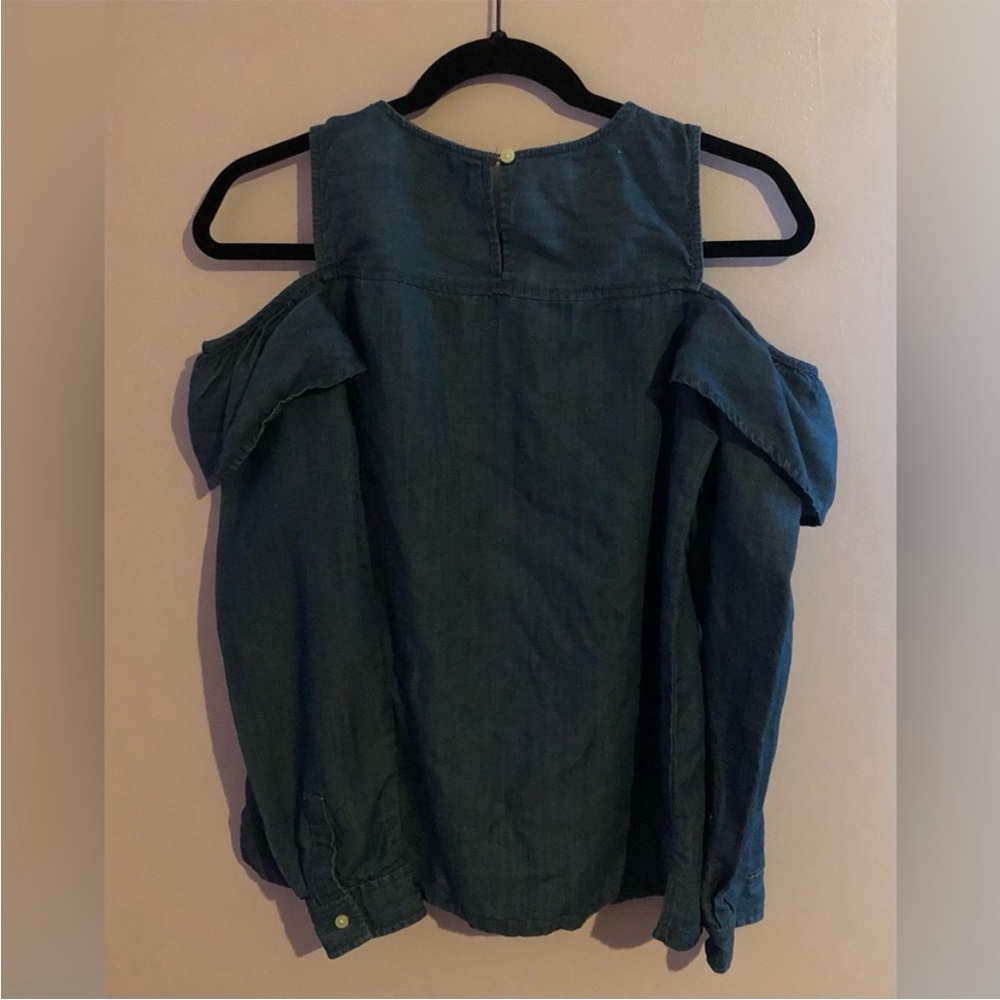 $6💙Bundled LOFT Ruffled Cold Shoulder Top - Picture 7 of 7
